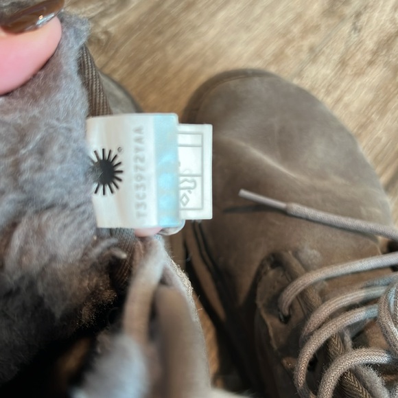 UGG Men’s Neumel Boot - Picture 4 of 6